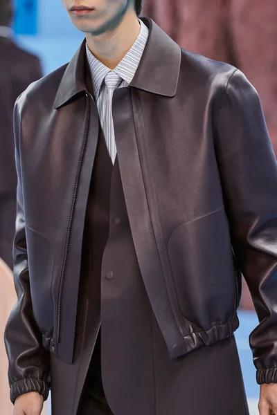 Look 69